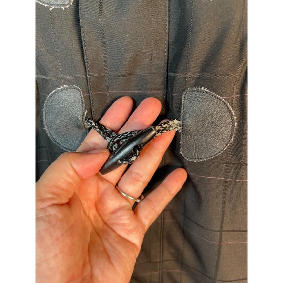 Burton Dryride Women’s Ski & Snowboard Jacket W/Faux Fur Lined Hood Black Sz XS - Picture 3 of 14